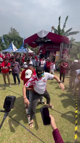 Kemeriahan Pesta Rakyat HUT RI ke-80 di Lapangan Kayumanis, hadirkan tawa, kebersamaan, dan semangat persatuan 🇮🇩✊🏻 Dari Kota Bogor, mari kita rayakan Hari Kemerdekaan dengan penuh suka cita! MERDEKA✊🏻🇮🇩 #Pemkotbogor #promomakanmerdeka #fyp #fypシ 
