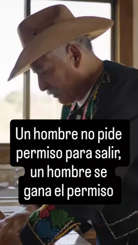 Me puse a lavar los trastes y se ne quebró el vaso de el la licuadora #humor #donlaureano #LaloMora #regionalmexicano #divertido 