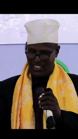 dhibaatada social mediaha#allahuakbar #views #somalitiktok #akhii_yahya 