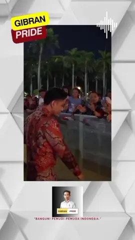 Karnaval Kemerdekaan dan Pesta Rakyat HUT ke-80 Republik Indonesia. Senang sekali melihat dari dekat masyarakat tersenyum 😊🙏 #hutri80 #GIBRANPRIDE #gibranrakabumingraka #GibranPRIDEIndonesia #Gibran 