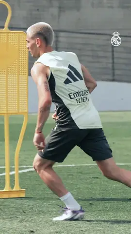 Real Madrid telah menyelesaikan sesi latihan terakhir di valdebebas hari ini untuk persiapan laga pembuka melawan Osasuna di Santiago Bernabeu #fyp #realmadrid #foryou #madrid #foryoupage 