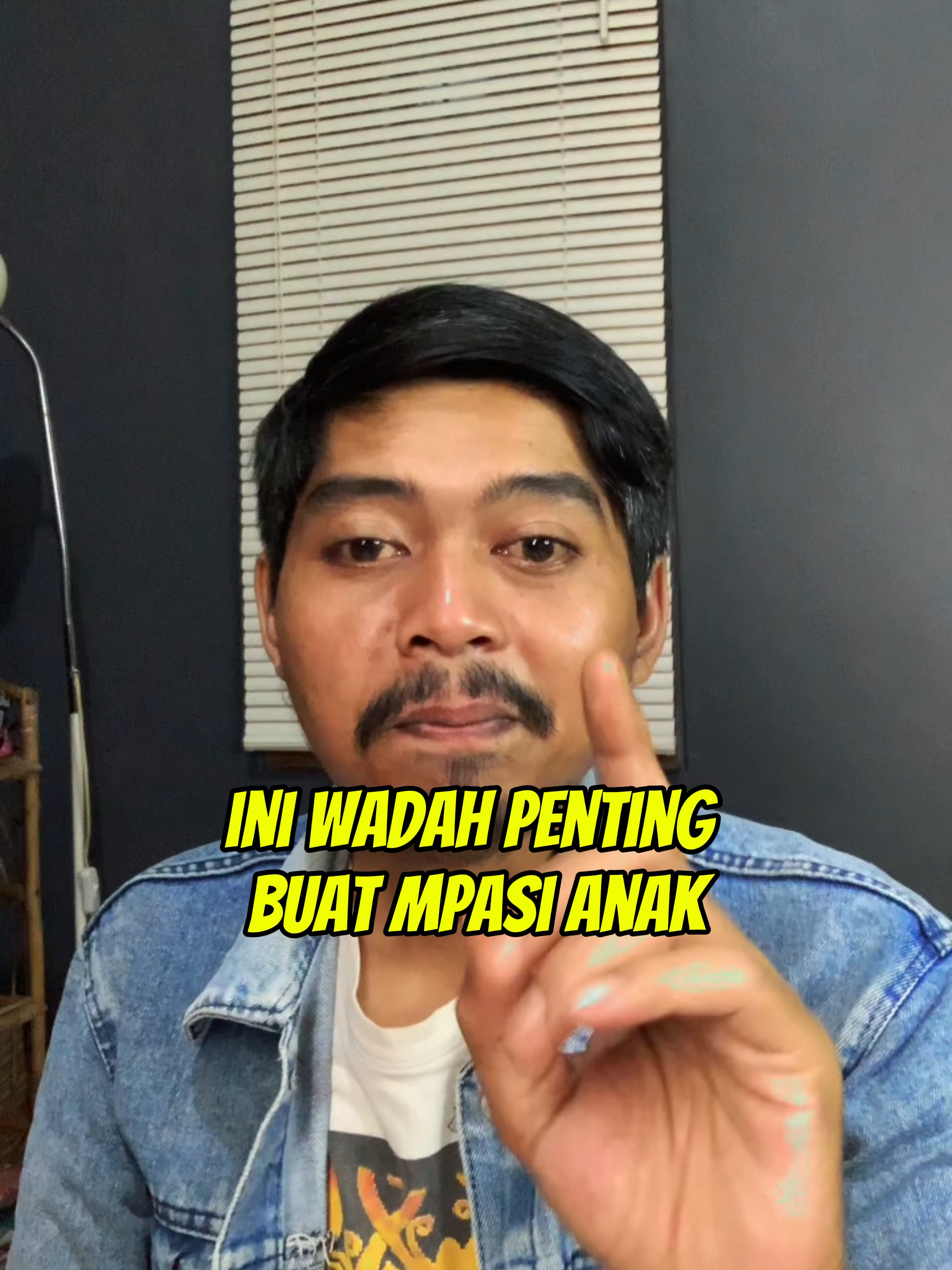 Pernah nggak sih bawa bekal MPASI di tas terus tumpah? 😩 Aku dulu sering banget bun… Tapi sejak pakai Sugar Baby PrimoGlass, udah nggak ada drama lagi ✨ ✔ Tutup 4 klip pengaman → anti bocor, aman walau kebolak-balik ✔ Kaca borosilikat tebal → bebas BPA, super kuat ✔ Tahan panas hingga 400°C ✔ Bisa masuk freezer ❄, microwave & oven 🔥 Praktis, aman, bikin hati tenang. Pokoknya bunda wajib punya barang ini 💕 👉 Cek pojok kiri bawah ya bun 🛒 #SugarBaby #PrimoGlass #WadahMPASI #PerlengkapanBayi #MPASISehat #ParentingIndonesia #IbuPintar #BayiCerdas #MomAndBaby #TipsIbu #BundaHebat #MPASIStarter