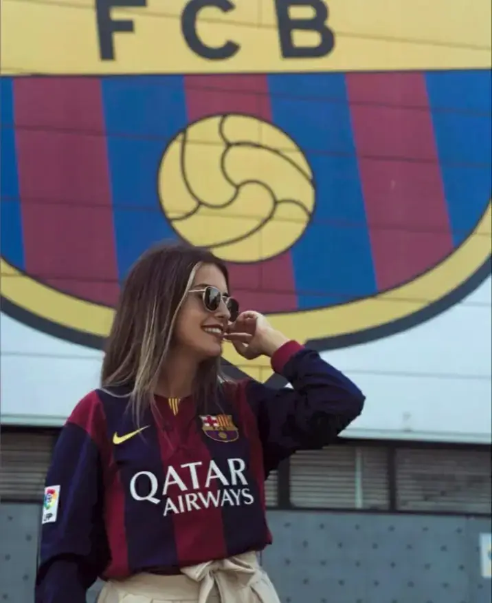 #برشلونة#خلفيات #بنات 