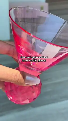 When your drinkware is as iconic as you are 💅✨ #parishilton #martini #glasses #gift  #holiday 