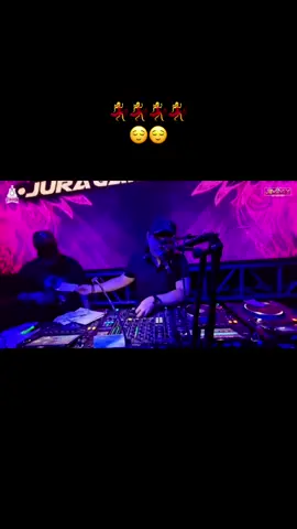 🥶🥶#surabya24jam #djjimmyonthemix #stasiuntop10surabaya #fyp 