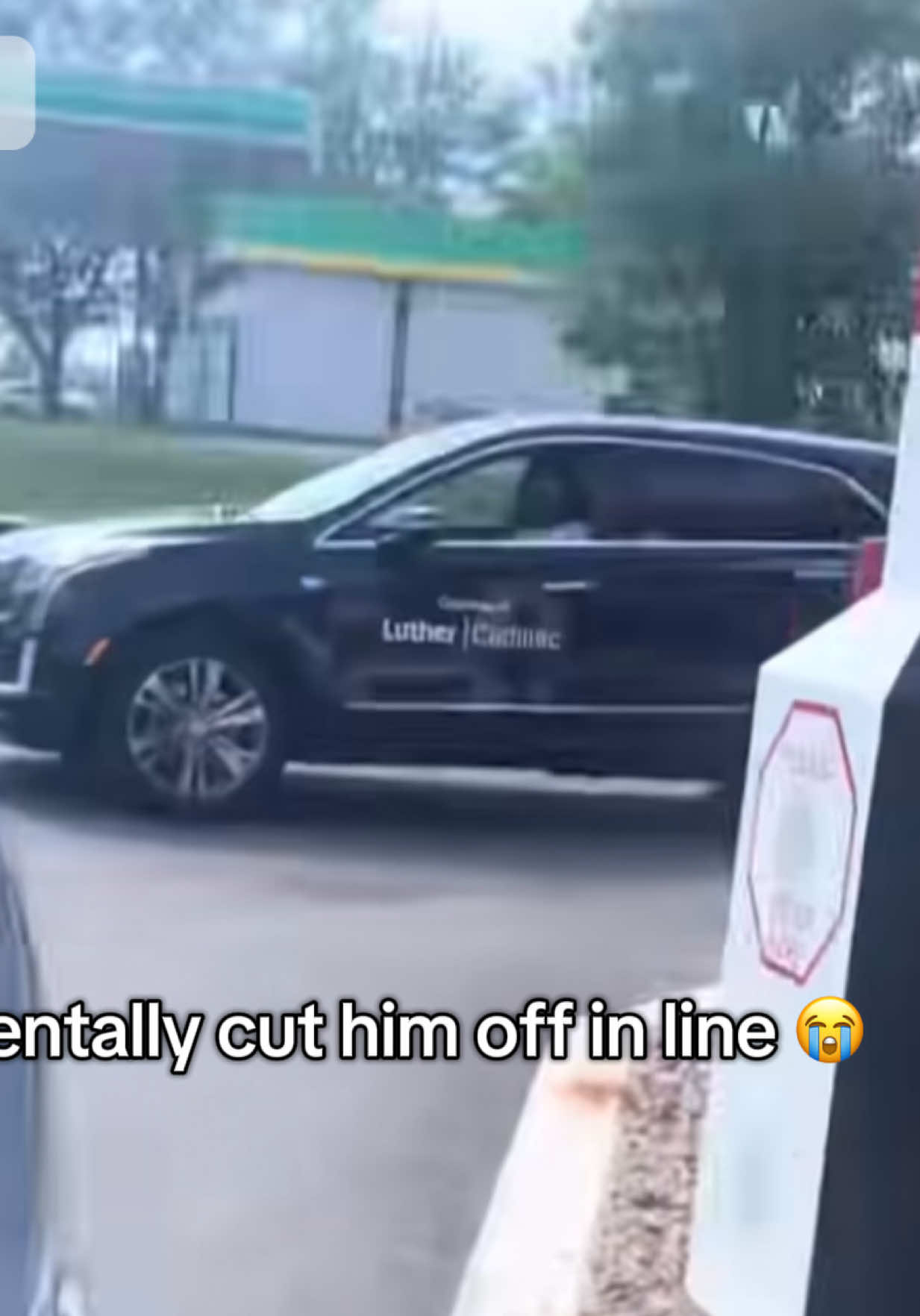 I think he made a big deal out of nothing #stealingiswrong #drivethru #viral #foryoupage #viraltiktok 