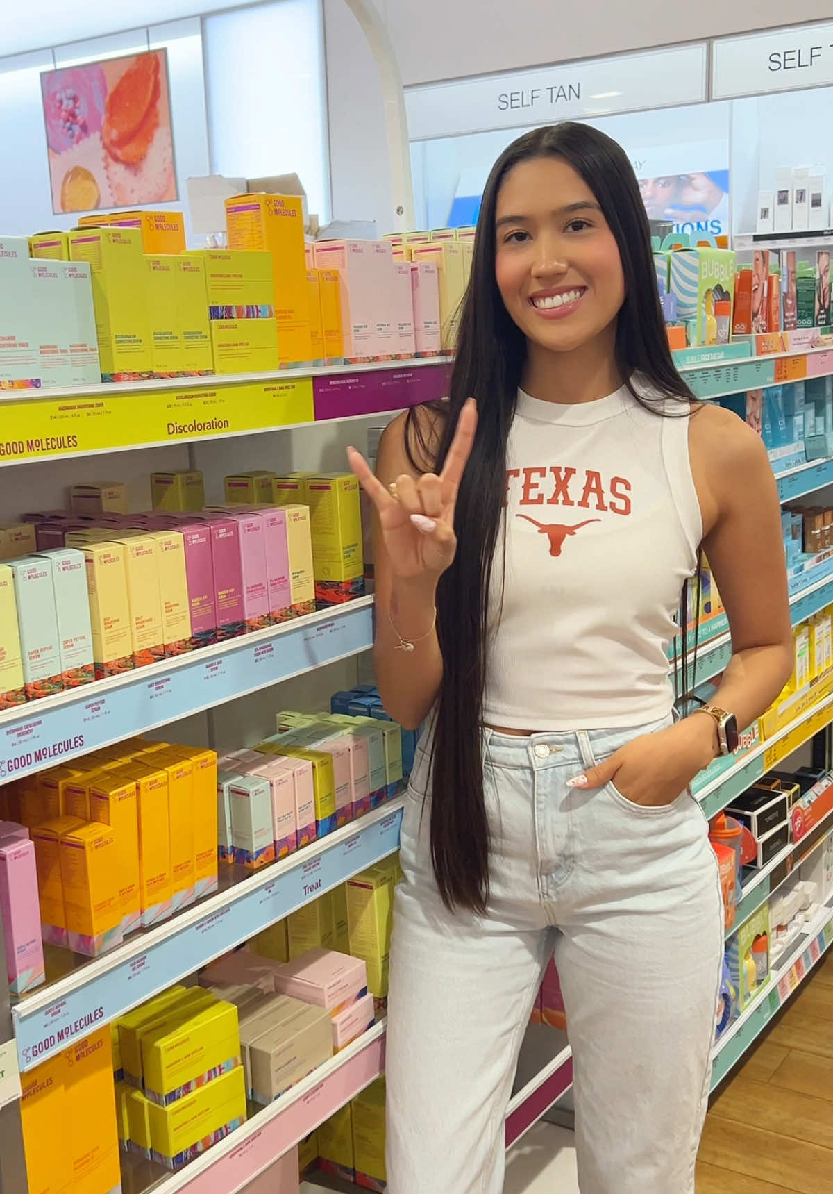 Let’s restock on @Good Molecules at @Ulta Beauty!🧡📍UT AUSTIN. These products have carried me through college! Make sure to check them out at your local Ulta or through the link in my bio. Happy shopping 🛍️🩷✨ #goodmolecules #goodmoleculespartner #backtoschool #skincare #utaustin 