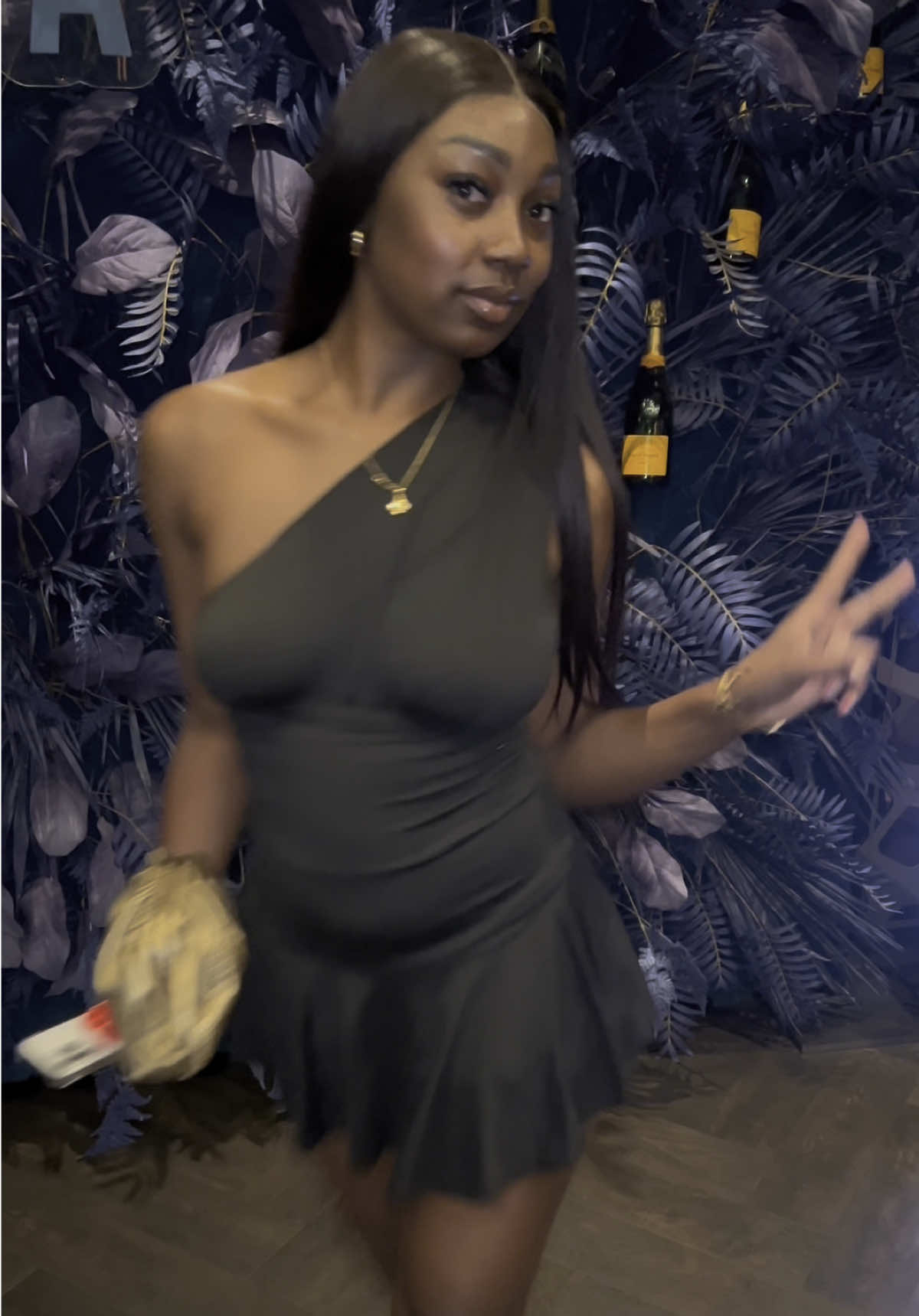 Feeling myself because it’s almost my birthday 🥳🍸🍾#countdown #voorjou #nederland🇳🇱 #surinametiktokers #fyp 