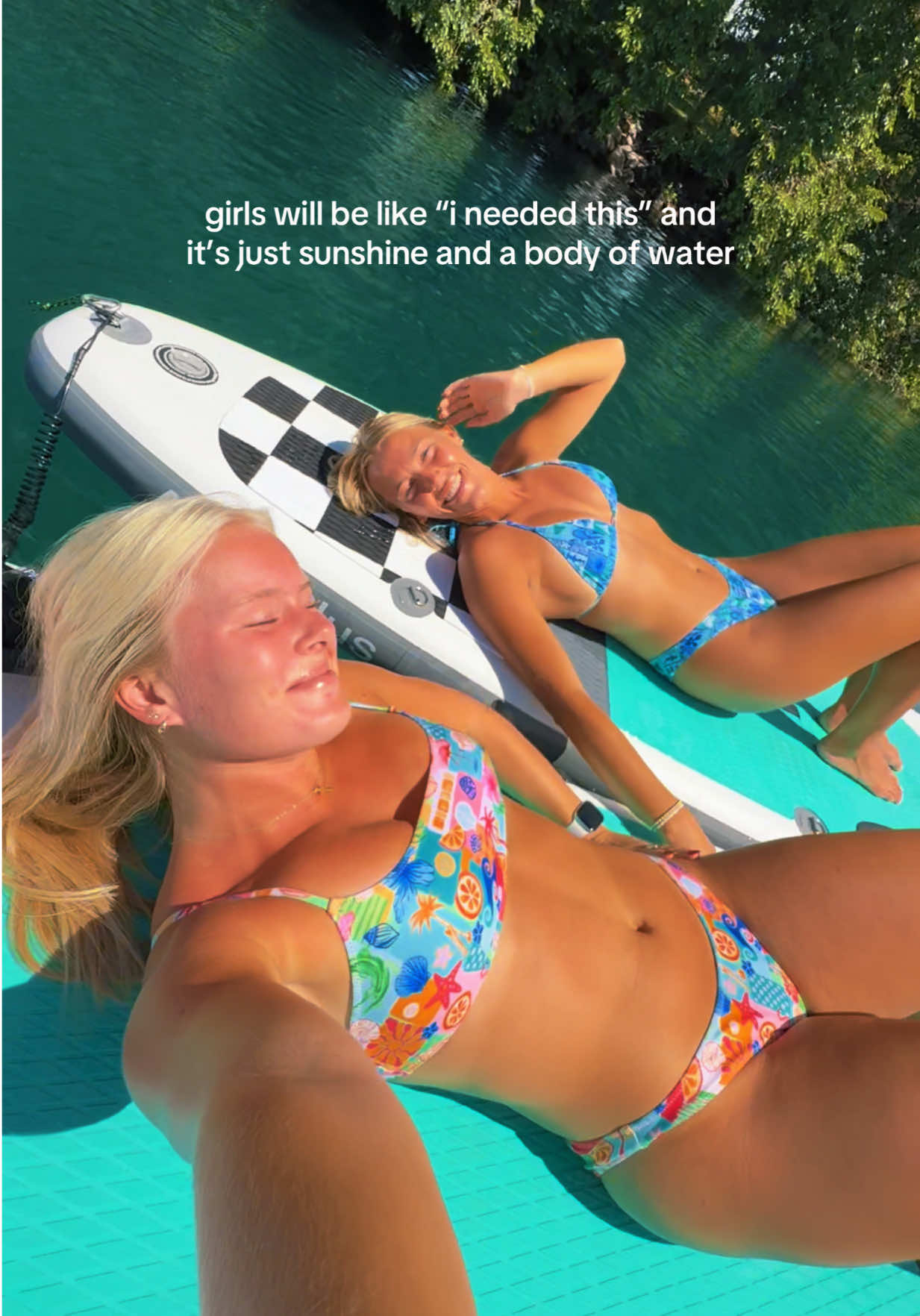 the key to happiness #summervibes #lakelife 