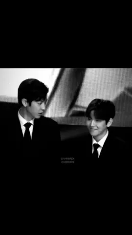 حبايبي #exo #fyp #chanbaek #baekhyun  #chanyoel 