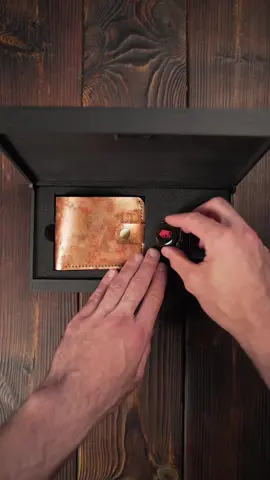 3 reasons why this wallet should be yours. #leathercraft #SmallBusiness #leatherwallet #DIY #fyp 