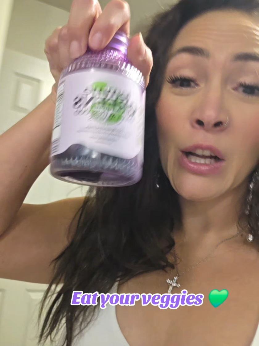 Finally greens my whole family enjoys! More then 20 fruits and veggies, prebiotics and biotin, plus taste delicious!! @lemme #lemmegreens #lemme #veggies #fyp 
