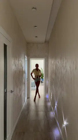 #fyp #barbiecore #legs #longlegs #runwaywalk 