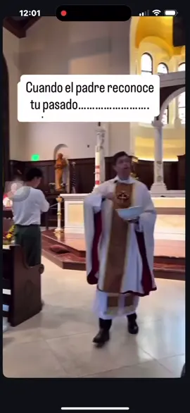 En la iglesia 🙈😅 ¿Quién más?  #humor #meme #marketingtips #paratiiiiiiiiiiiiiiiiiiiiiiiiiiiiiii #viraltiktok 