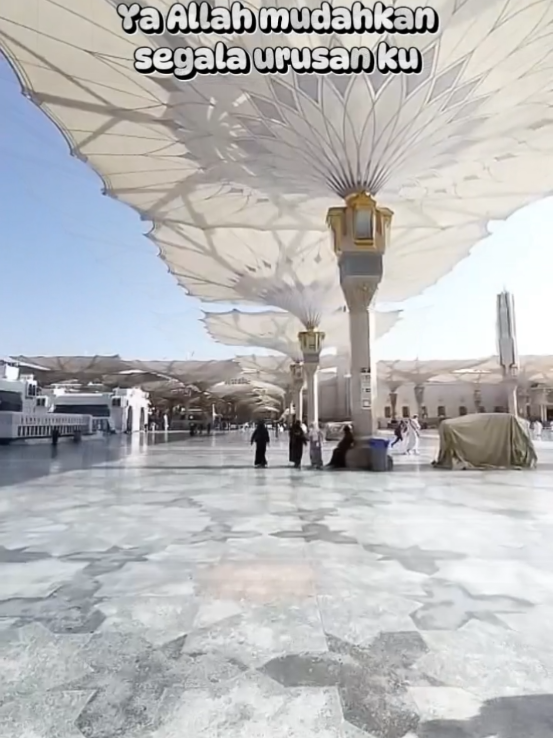 melihat payung terindah didunia, dan tempat paling dirindukan banyak orang #templatecapcut #fyp #madinah  #CapCut #umrah 