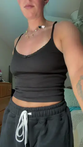 new sweats @Vital Apparel i'm obsessed with them!!! i got a size large, use code KSIZZLE for 15% off (men's and women's clothes).. link in bio :') 🎧💪🏼🤍 #fyp #OOTD #Fitness #newclothes #gymgirlsoftiktok 