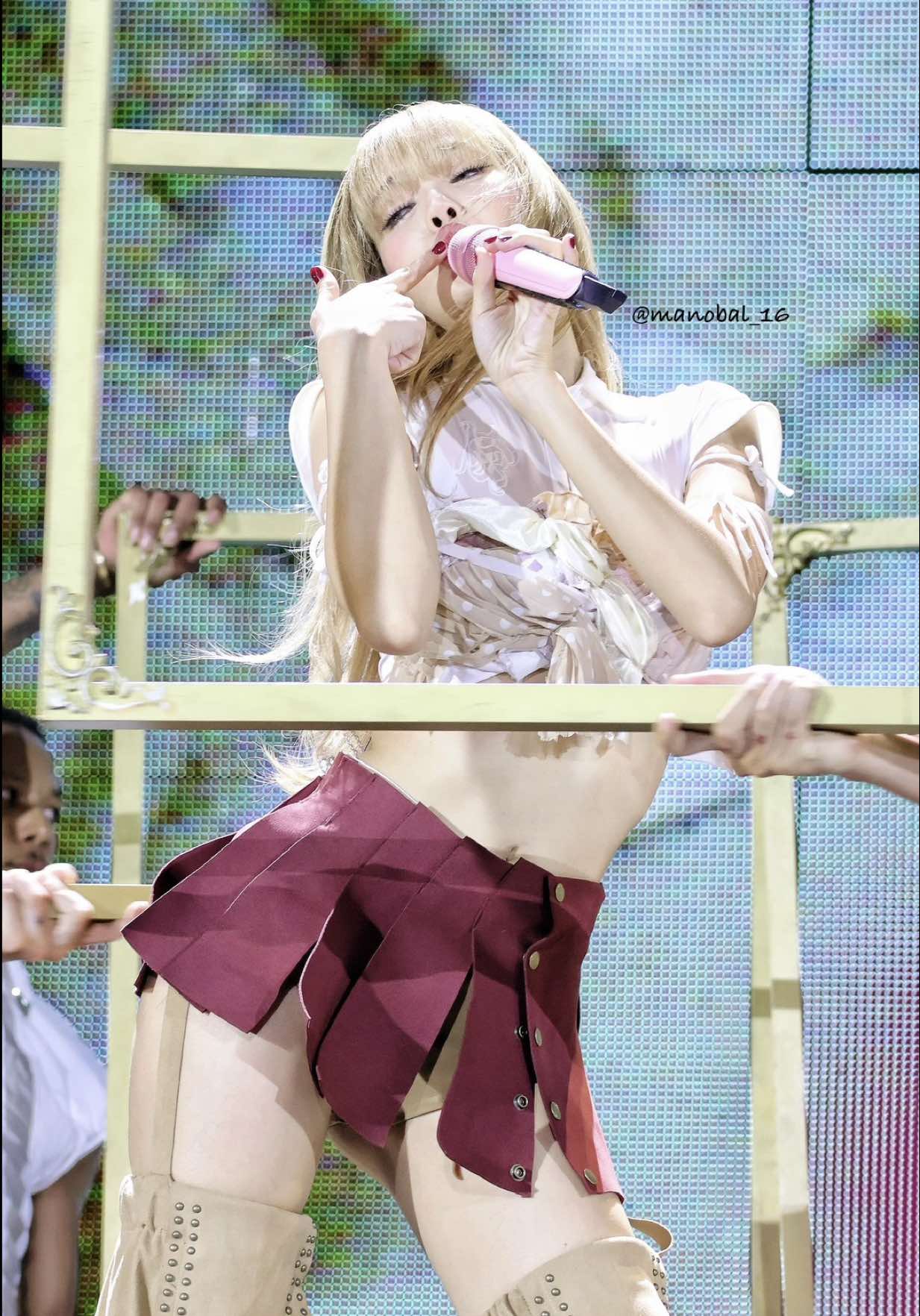 #dontknowwhattodo #lisa #blackpinklondon #lisablackpink 