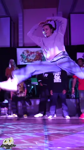 Pt. 2 B-Girls rock the world - Ale 🎶💥👟💥#sxstv #stepxstepdance #bgirl #hiphop #breaking 