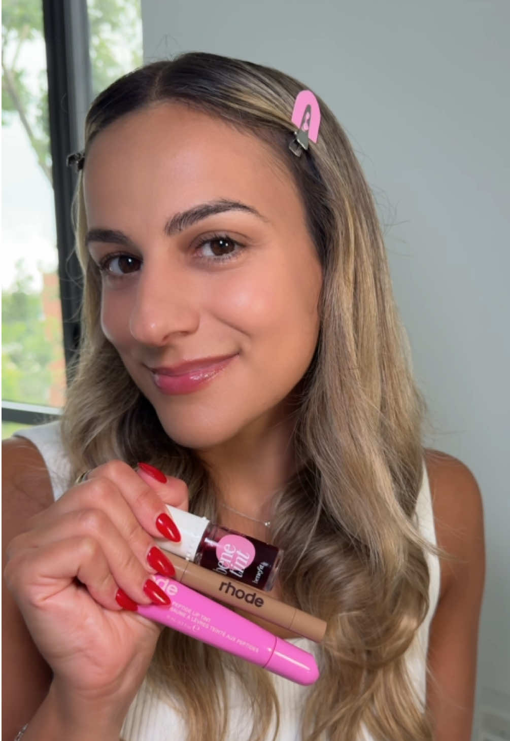go to summer lip combo 💋 products used: @Benefit Cosmetics ‘benetint’ @rhode skin lip liner ‘twist’  @rhode peptide ‘shortcake’ #makeuptutorial #lipcombo #lipoftheday #makeupideas #makeupinspo  