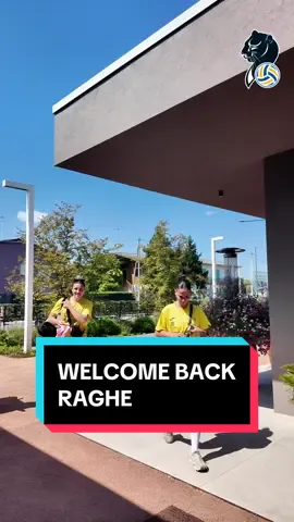 👋💛💙 Le Pantere vi salutano dal CMB Imoco Center! Primi giorni di lavoro, sorrisi, energie nuove e tanta voglia di iniziare insieme questa avventura 🔝 La Prosecco DOC A. Carraro Imoco Volley è tornata… e non vede l’ora di riabbracciare il suo pubblico! 🟡🔵 📍 Ci vediamo al Palaverde: il calore dei tifosi sarà la nostra forza 💪🔥 #ImocoVolley #ForzaPantere #StileVincente #ProseccoDOC #AntonioCarraro 