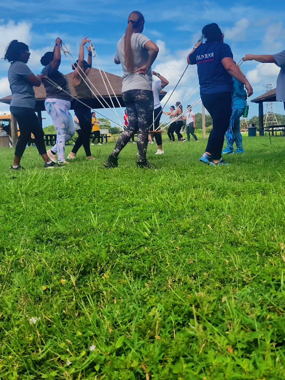 ☁️ Pause your scroll..take a breathe..now find your balance 🌿 #EMERGE #TeamBuilding #TakeABreak #ZipOnTampaBay #empoweradventures 