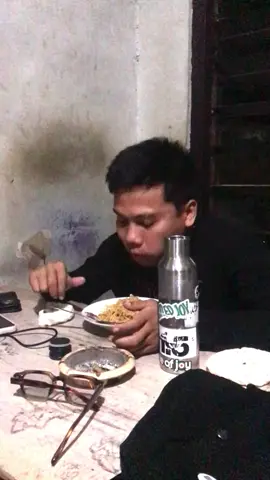 Capek.