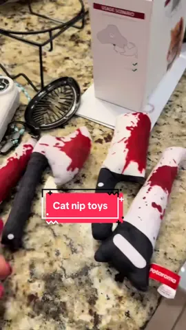 #cat #kitten #toys #catnip #potaroma 