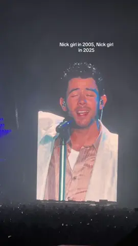 Chains (acoustic) 😩❤️ you can even hear Kevin give him an “okayy” at the end #jonasbrothers #fyp #pennsylvania #concert #viral 