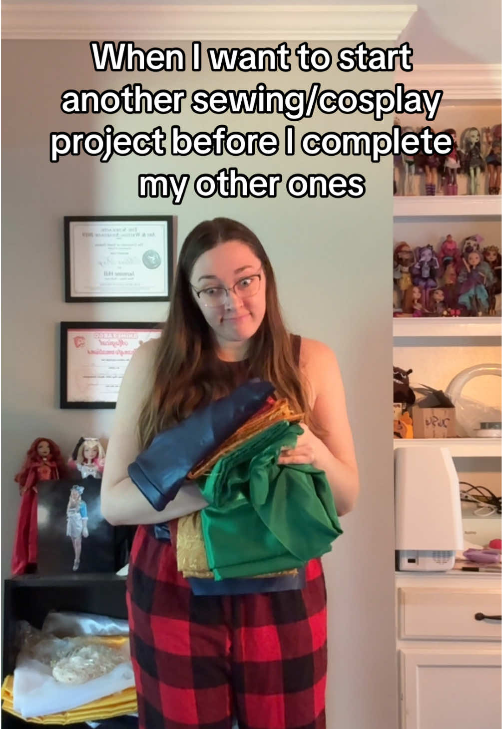 There’s just so many things I want to make 🥲 #canigoswimming #sewingprojects #cosplayprojects #cosplayer 