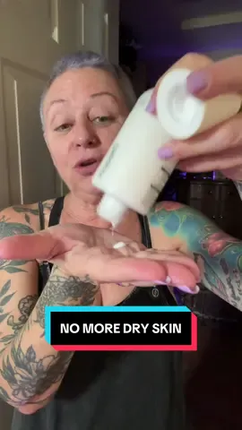 Lightweight Moisture Without the Grease @Prequelskin  Prequel’s Half and Half Lightweight Moisturizer delivers deep hydration without the heaviness of thick creams. Perfect for mornings when your skin feels extra dry, this lightweight formula smooths, softens, and restores a healthy glow — no greasy residue! #lightweight #moisturizer #prequel #dryskin #matureskin 