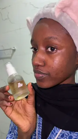 Love a good skincare product I could use in different ways 🤭❤️ @mixsoon  #mixsoon #centellaessence #centella #koreanskincare #glassskin  