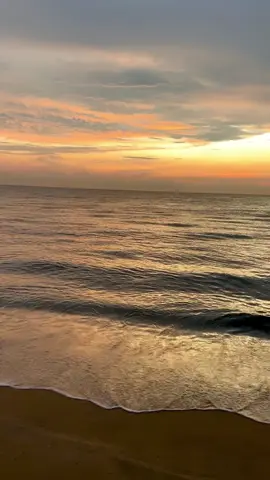 “මා ළගින් ඉන්නවා දැනෙනවා🥹❤️……!”          #foryou #sunset #viralvideo #trending#onemillionaudition 
