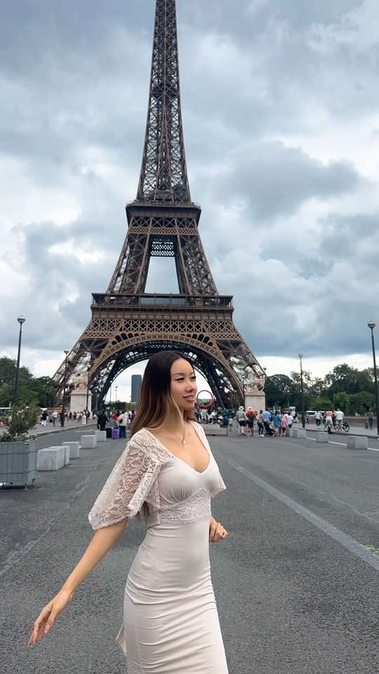 I’m in Paris 🇫🇷 #eiffeltower #paris #france 