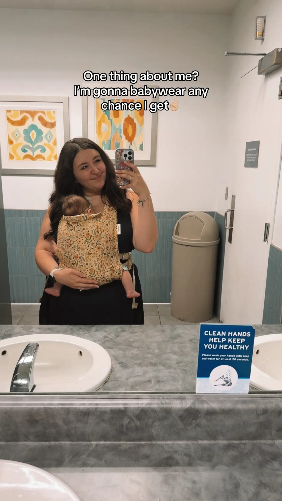 Where’s my baby wearing mama’s? 🙈 #babywearing 