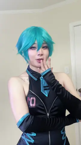 When ur wig is detachable #hatsunemikucosplay #mikucosplay 