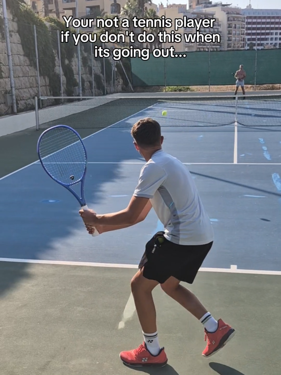 Don't tell me you've never done this before 😭 #fyp #tennis #tennisvideo #tennisplayer #tennistiktok 