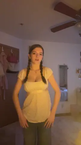 only important part of this vid is the bow in the back #fyp 