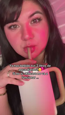 Debes beber agua si o si 😌❤️‍🩹#skincare #skincareroutine #skincaretips #SkinCare101 #skincaretiktok re