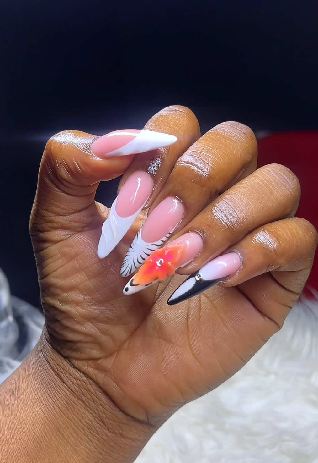 Did you know refill saves you money? 😭😭 @SLAY ON NAILS & BEAUTY STUDIO did my nails…the best ❤️