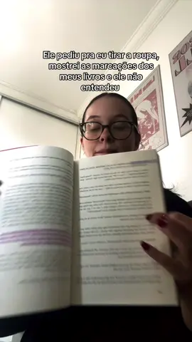 Cause you’re just a men 🤷🏻‍♀️🥺 #booktokbr #indicacaodelivros #memeliterario #livrosderomance #alihazelwood 