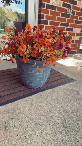 Give me zero maintenance, pretty  flowers for my porch anytime! #fallporchdecor #artificialflowers #artificialflower #fallporch #seasonalflowers 