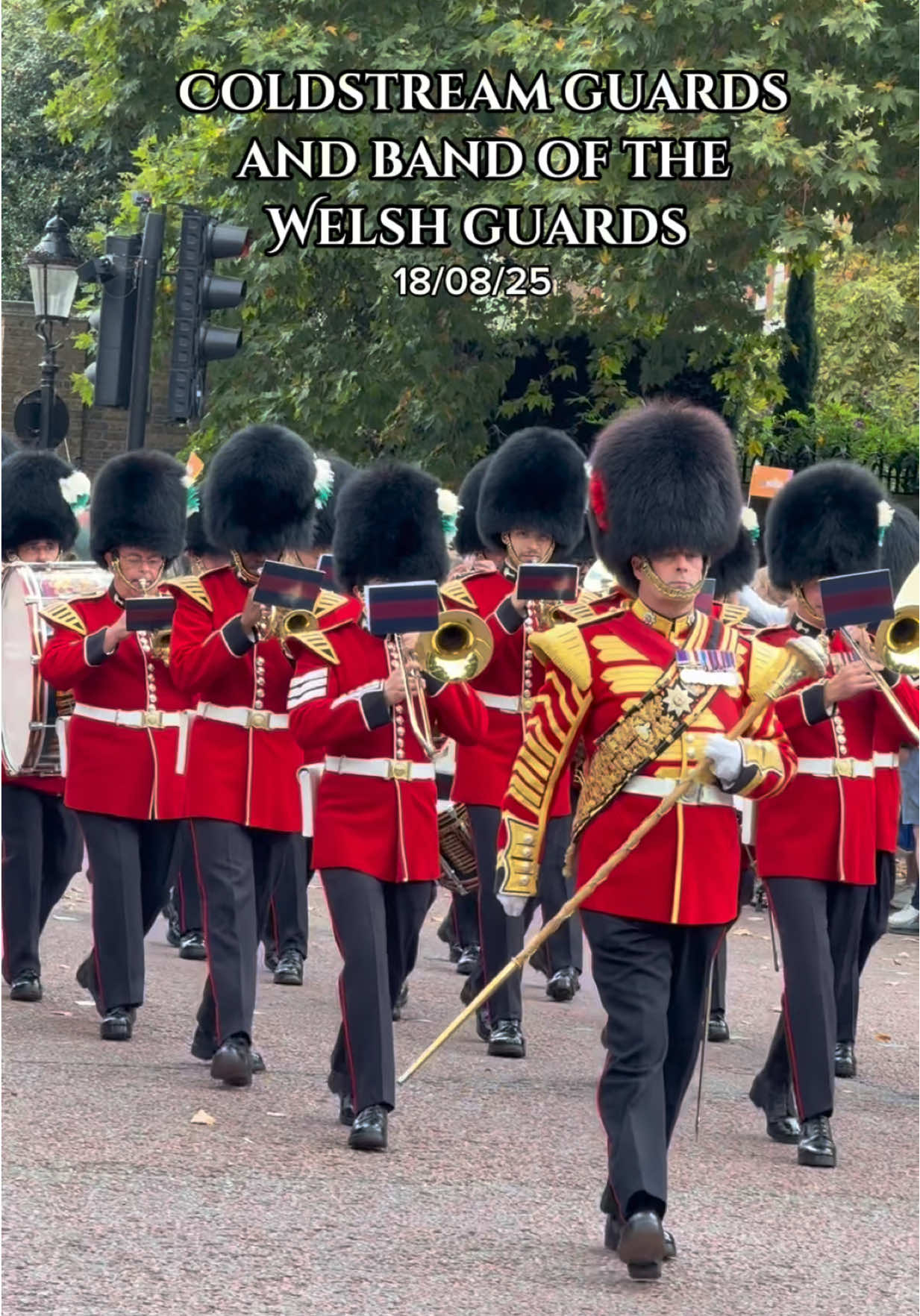 Coldstream Guards and Band of the Welsh Guards 18/08/25 #changingoftheguard #BandOfTheWelshGuards #coldstreamguards #london 