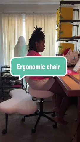 The office chair you didn’t know you needed 😍 #ergonomicchair #ergonomic #officechairbutt 