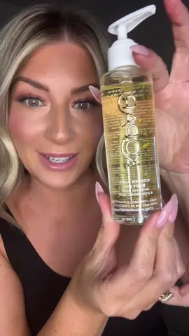 That glow only @Kopari Beauty could give us ! #bodyoil #koparibeauty #kopari #bodycareroutine #newbeauty 