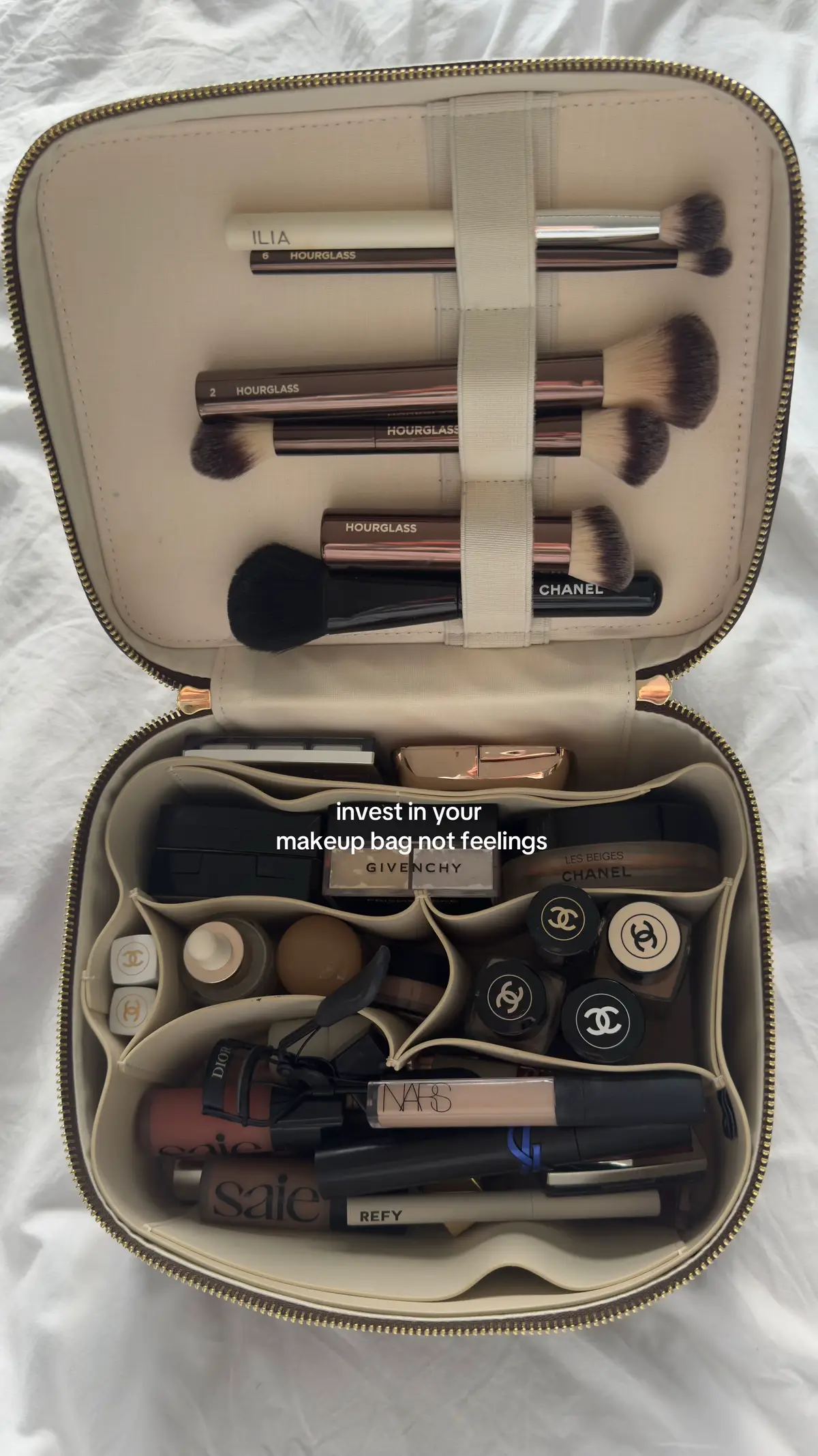 #vanity #etoile #makeupbag 