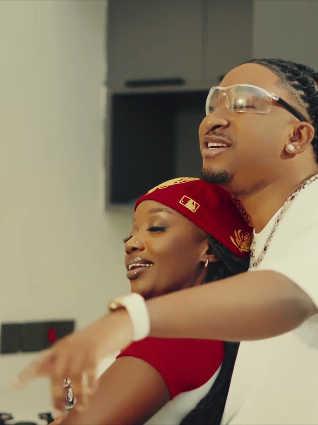 MIMI NA WEW BONGE MOJA LA NGOMA HILI APA KUTOKA KWA FRIDA AMANA MADAM PRESIDENT FT JAY MELODY  DUDE KALI MNOOO KALISIKILIZE SASA  #Newsong  #tanzanianewsong  #MUSICWORD  #tanzaniatiktok🇹🇿  #ugandamusic🇺🇬 