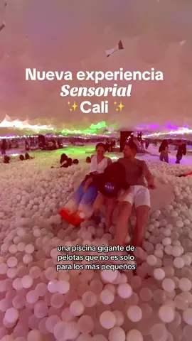 ✨ ¡Llegó Balloon Experience a Cali! 🎉  Una experiencia sensorial con una piscina gigante de pelotas🫧 música y luces, donde la diversión es para niños , niñas y adultos🎈💜 📍 Plazoleta central  de chipichape 📅 Del 16 de agosto al 30 de septiembre ⏰ De martes a domingo, 2:00 p.m. a 8:30 p.m. Envíale este video a todas las personas con las que te gustaría ir en plan familiar😍🙌 . . . #colombianfamily #chipichape #balloonexperience #planesencali #planesenfamilia @Chipichape Cali 