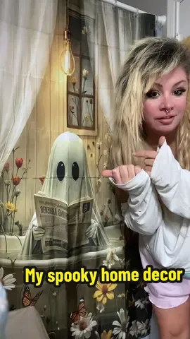 I just wanna start showing y’all all the cool little things I have in my home I’d even say neato #spookyseason #spookydecor  #foryou  #halloween #ghost 