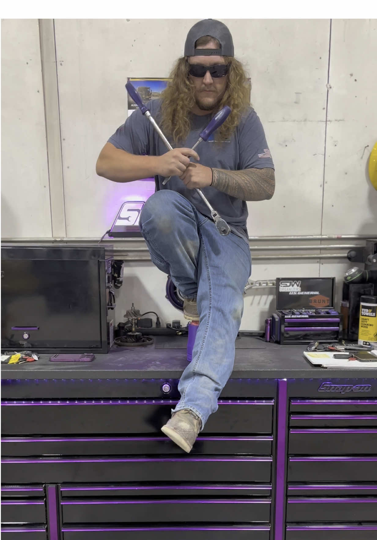 Late to the trend, but I’m here now 😅😈 #mechanic #snapon #tools #purple #fypシ 