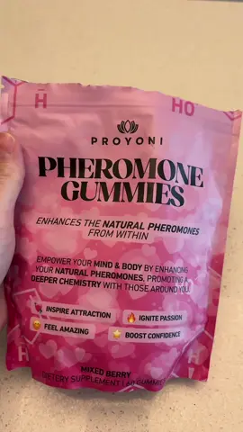 #pheromone #pheromonegummies #gummies ##womanhood #fypシ゚viral @ProYoni Supplements  these work well worth  the price 
